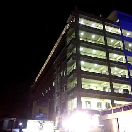 Raichur Hotel Santoshi Hometel מראה חיצוני תמונה