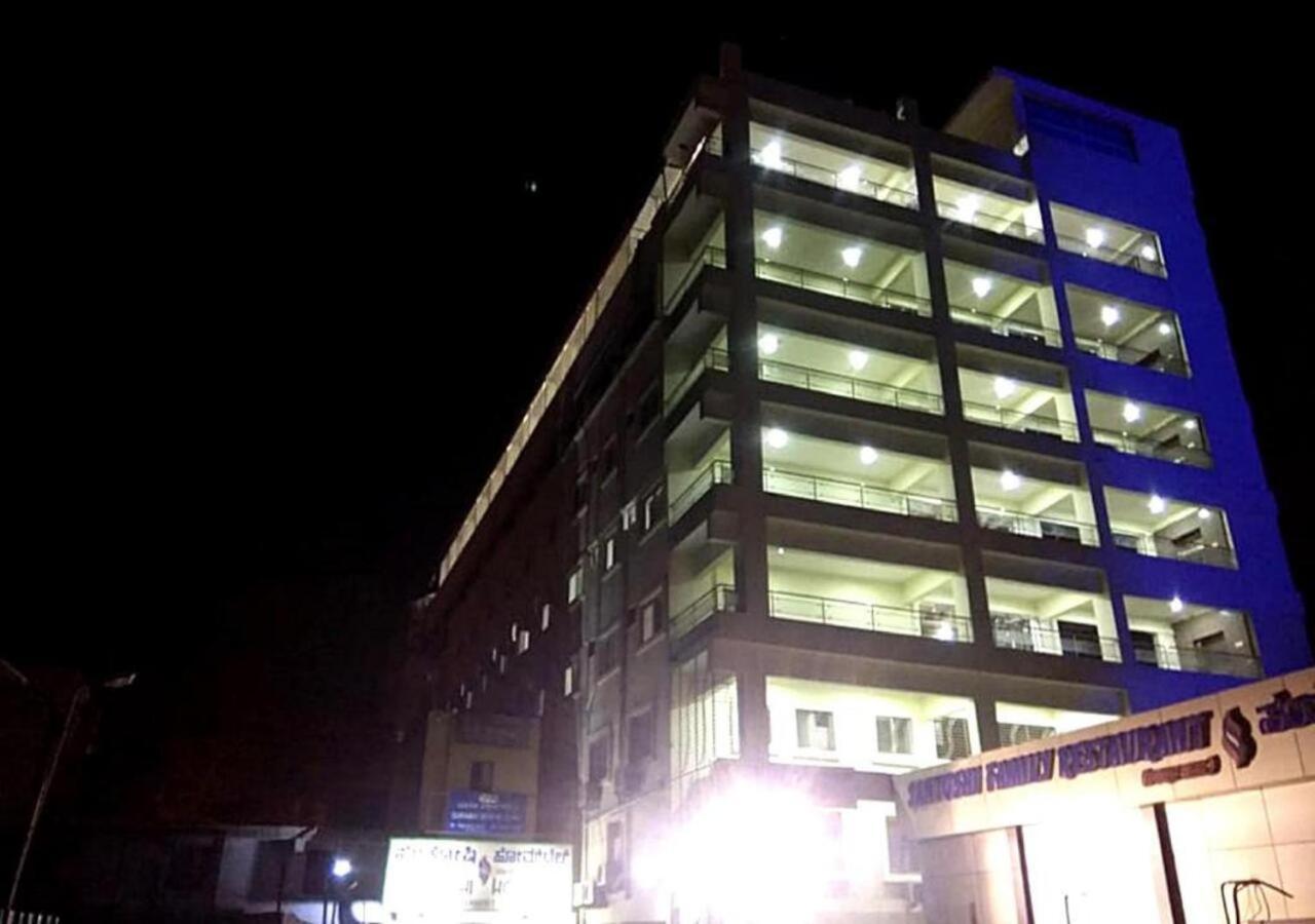 Raichur Hotel Santoshi Hometel מראה חיצוני תמונה
